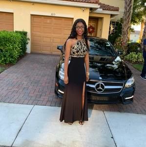 Meet your Posher, Jasmin